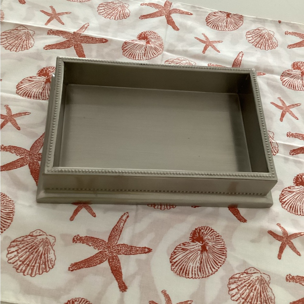 Frontgate Madison guest towel tray